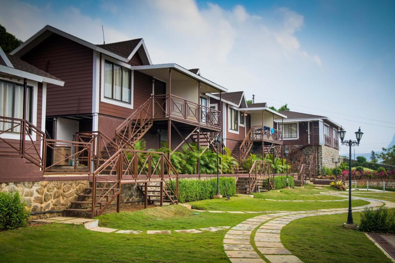 Green Velvet Resort-Near Pawna Lake Lonavala Bagian luar foto